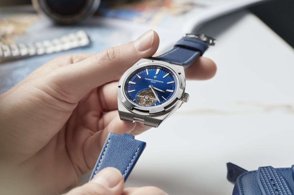 replicas watches